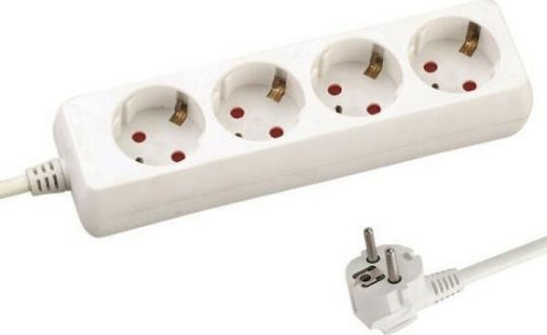 EUROLAMP földelt elosztó 4-es  1,5m - fehér