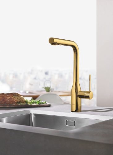 GROHE Essence egykaros mosogatócsaptelep kihúzható zuhanyfejjel