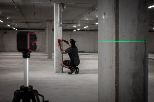 SOLA-Metál X2 Green Professional keresztvonal lézer szett (lézer, elem, fali tartó, táska)