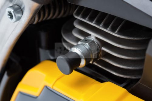 STIGA benzinmotoros láncfűrész CS 755 ( 18 col )