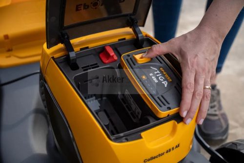 STIGA akkumulátoros fűnyíró COLLECTOR 48 S AE Kit