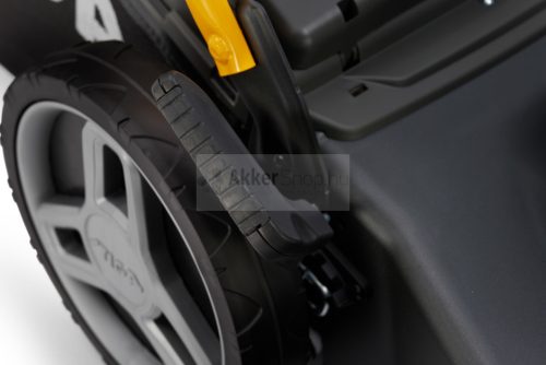 STIGA benzinmotoros fűnyíró COMBI 753 S