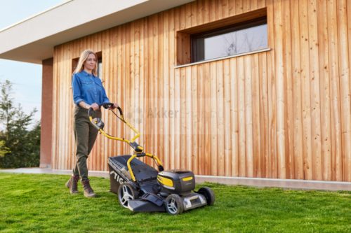 STIGA akkumulátoros fűnyíró COMBI 753e V Kit (akkumulátorral és töltővel)